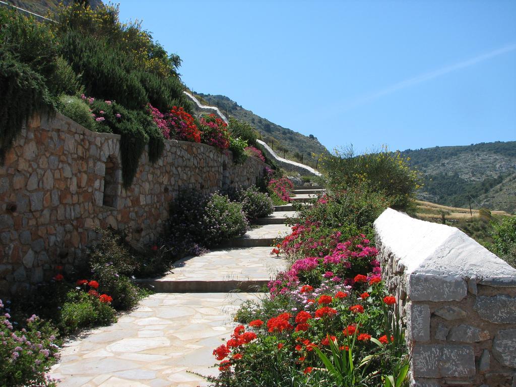 Hydra Erato Villa Luaran gambar